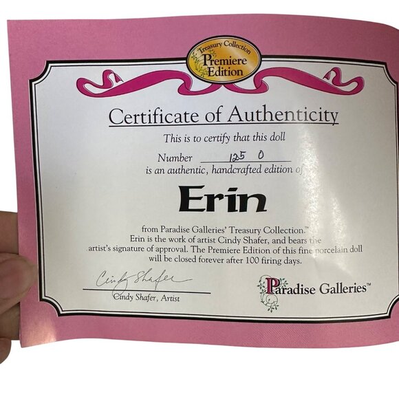 Paradise Galleries Treasury Collection Irish Doll Premier Edition - Picture 10 of 12